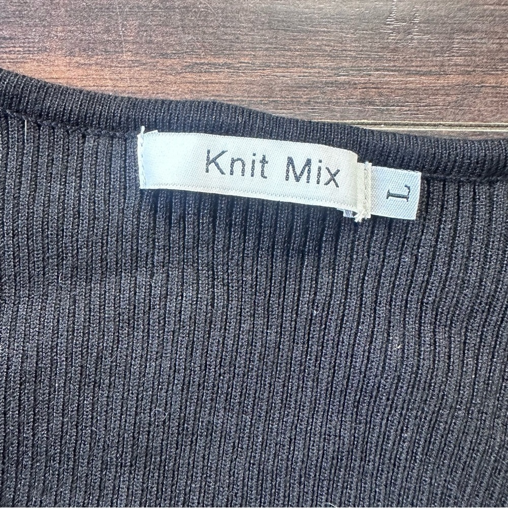 Knit Mix Black Ribbed Long Sleeve Crop Top - Picture 3 of 4